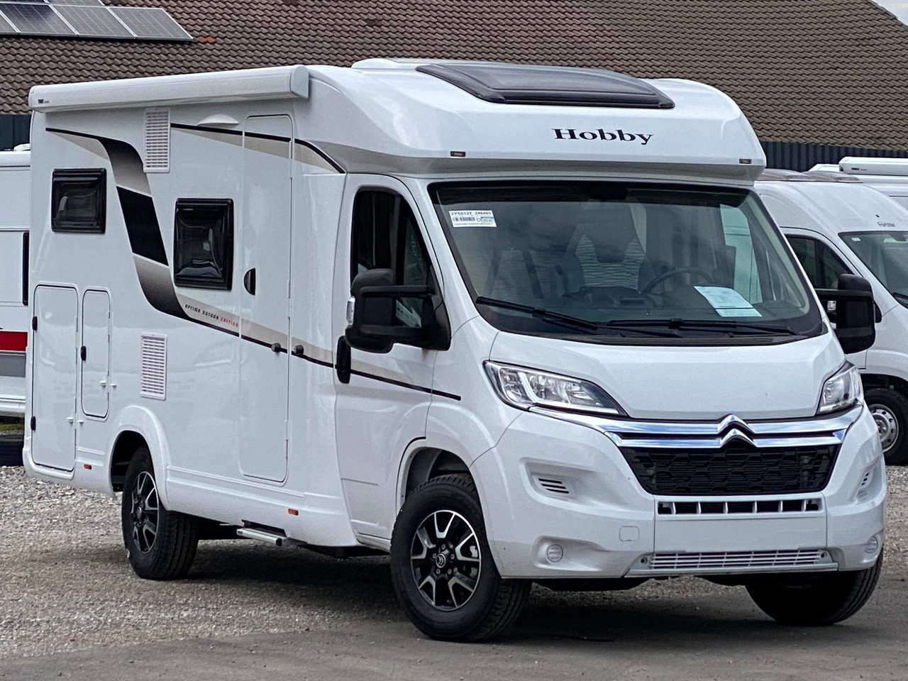 Hobby OPTIMA ONTOUR EDITION V65 GE NAVI MARKISE SAT - Semi-integrated motorhome: picture 1 Hobby OPTIMA ONTOUR EDITION V65 GE NAVI MARKISE SAT - Semi-integrated motorhome: picture 1