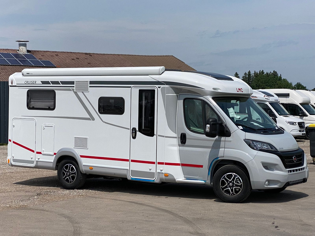 LMC T 662 Grey Selection,Automatik, MarkiseALDE Heiz - Semi-integrated motorhome: picture 4 LMC T 662 Grey Selection,Automatik, MarkiseALDE Heiz - Semi-integrated motorhome: picture 4