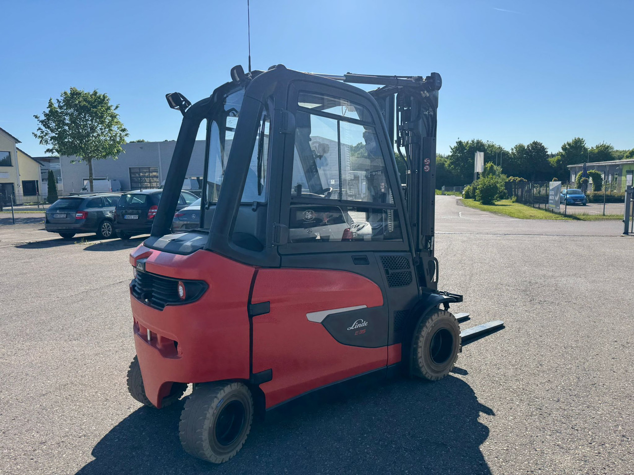 LINDE E35HL-01 - Electric forklift: picture 3 LINDE E35HL-01 - Electric forklift: picture 3