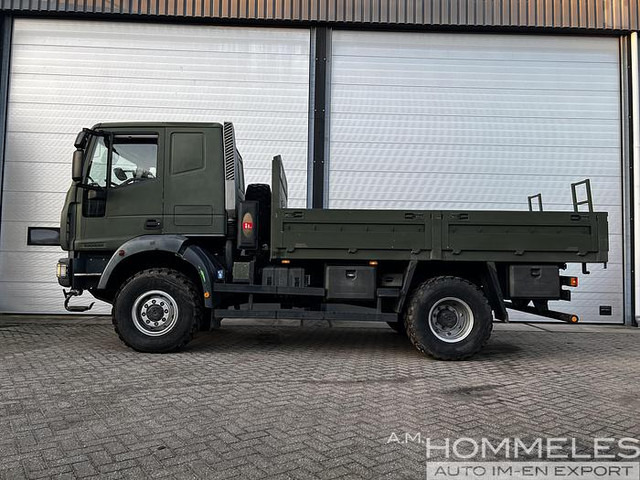 Iveco EuroCargo 100E22 4x4 - Dropside/ Flatbed truck: picture 3 Iveco EuroCargo 100E22 4x4 - Dropside/ Flatbed truck: picture 3