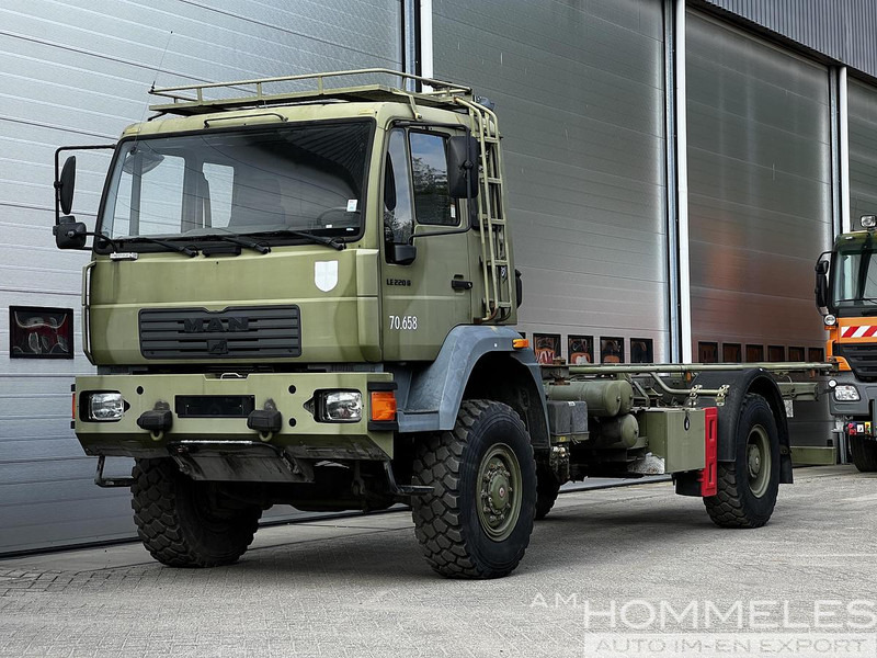 MAN 18.225 LAC 4x4 - Truck: picture 1 MAN 18.225 LAC 4x4 - Truck: picture 1
