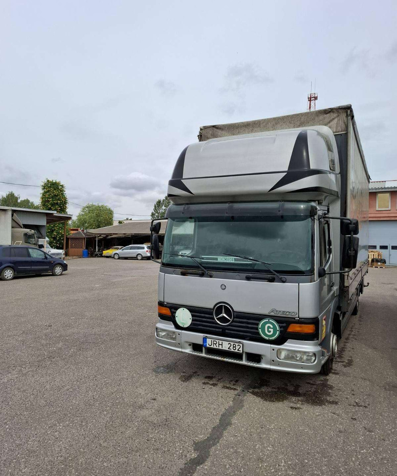 Curtainsider truck Mercedes-Benz Atego: picture 6