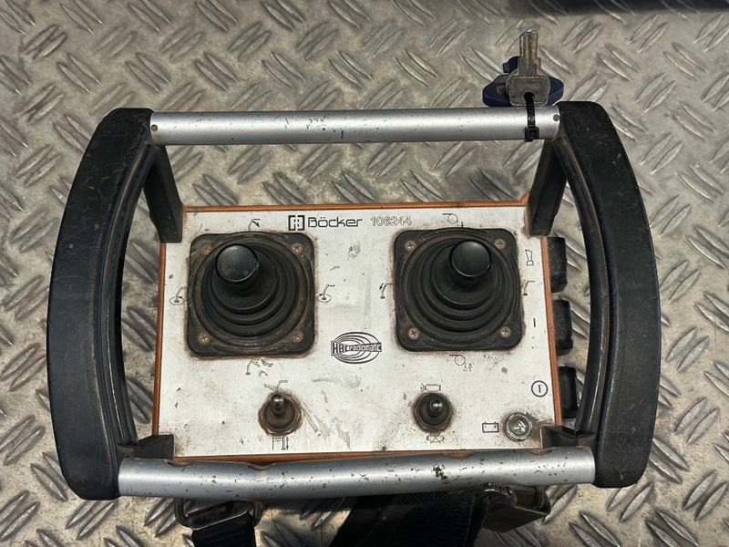 All terrain crane Böcker AHK 25/800 Trailer Crane, 2011, 1.965 hours!: picture 6