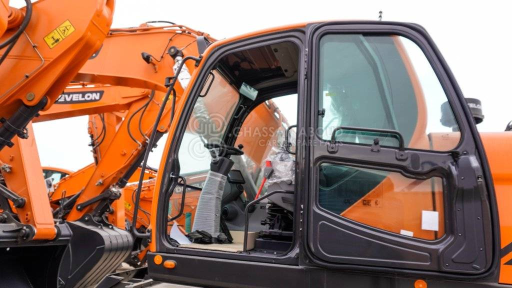 Wheel excavator Develon DX210WA Wheel Excavator MY2025: picture 17
