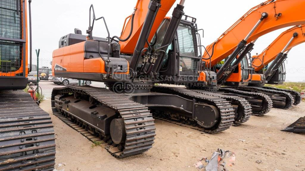 Crawler excavator Develon DX450LCA-7M Crawler Excavator MY2025: picture 14