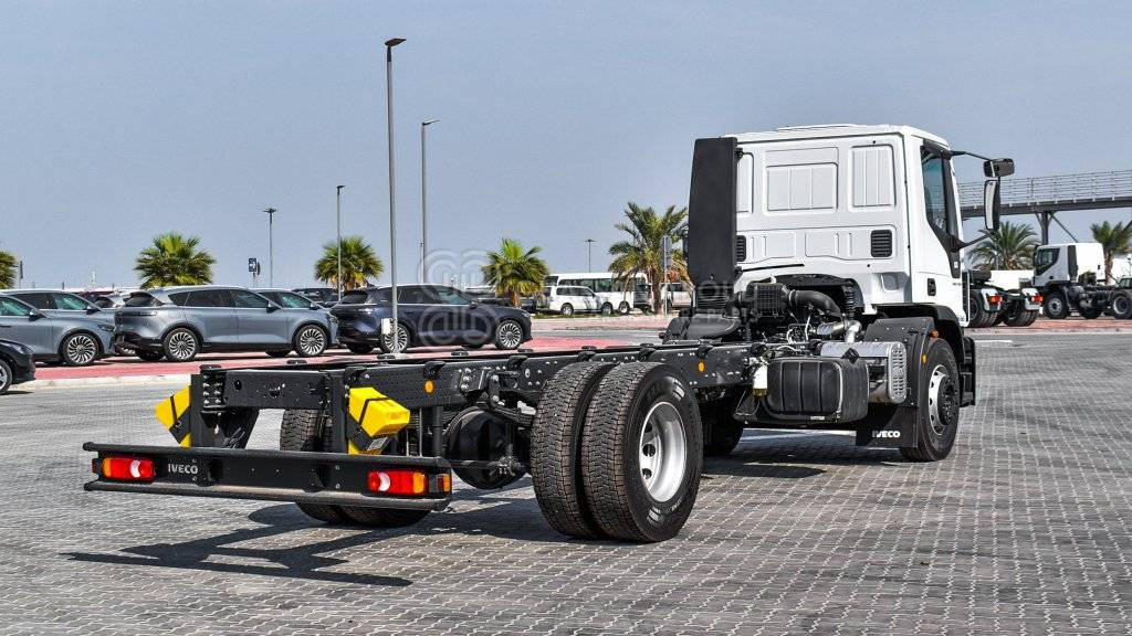 IVECO EUROCARGO ML180 Chassis 4×2, 19 Ton Approx. MY25 - Cab chassis truck: picture 4 IVECO EUROCARGO ML180 Chassis 4×2, 19 Ton Approx. MY25 - Cab chassis truck: picture 4