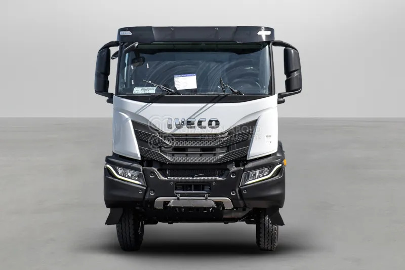 IVECO T-WAY AT380T47H 6X4 R24 TYRES CHASSIS - Cab chassis truck: picture 2 IVECO T-WAY AT380T47H 6X4 R24 TYRES CHASSIS - Cab chassis truck: picture 2