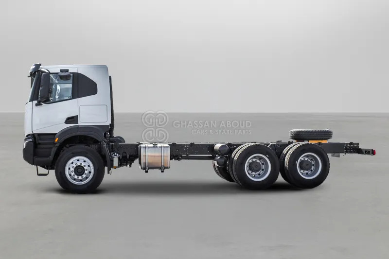 Iveco T-WAY AT380T47H 6x4 R24 Tyres Chassis - Barcelona Stock - Cab chassis truck: picture 5 Iveco T-WAY AT380T47H 6x4 R24 Tyres Chassis - Barcelona Stock - Cab chassis truck: picture 5