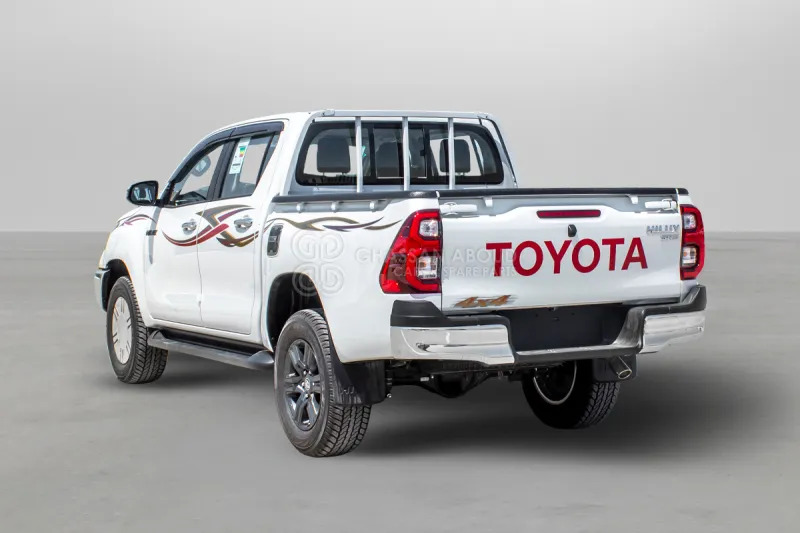 Toyota Hilux 4X4 Double Cabin - Pickup truck, Combi van: picture 4 Toyota Hilux 4X4 Double Cabin - Pickup truck, Combi van: picture 4