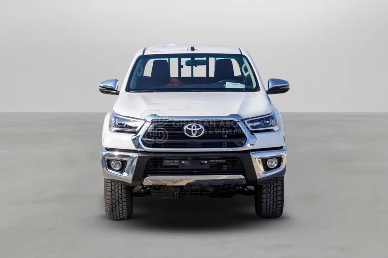 Toyota Hilux 4X4 Double Cabin - Pickup truck, Combi van: picture 2 Toyota Hilux 4X4 Double Cabin - Pickup truck, Combi van: picture 2