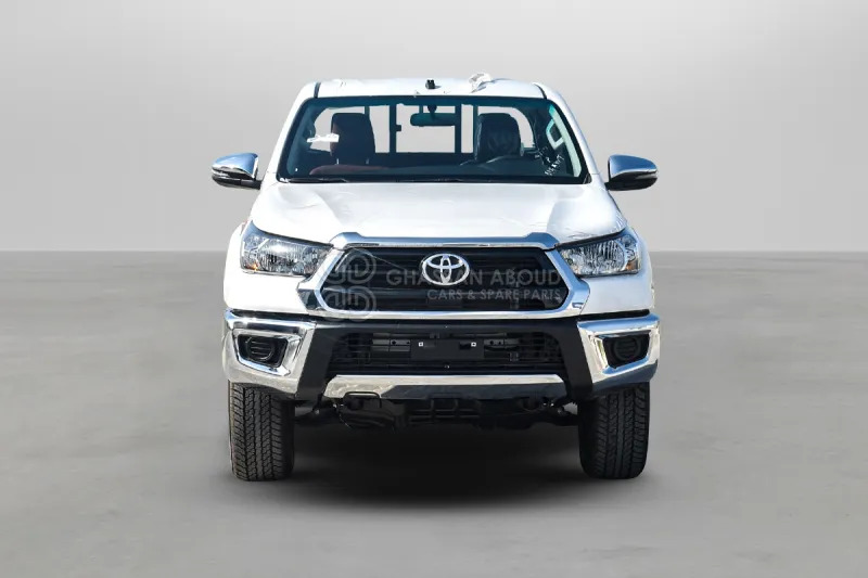 Toyota Hilux 4X4 Double Cabin - Pickup truck, Combi van: picture 2 Toyota Hilux 4X4 Double Cabin - Pickup truck, Combi van: picture 2