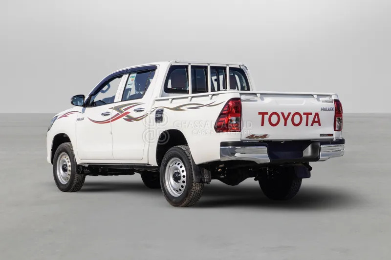 Toyota Hilux 4X4 - Pickup truck: picture 3 Toyota Hilux 4X4 - Pickup truck: picture 3