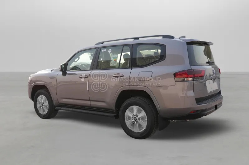 Toyota Land Cruiser 300 4x4 - SUV: picture 4 Toyota Land Cruiser 300 4x4 - SUV: picture 4
