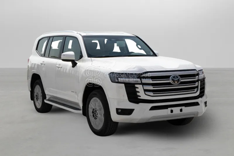 Toyota Land Cruiser 300 4x4 - SUV: picture 1 Toyota Land Cruiser 300 4x4 - SUV: picture 1
