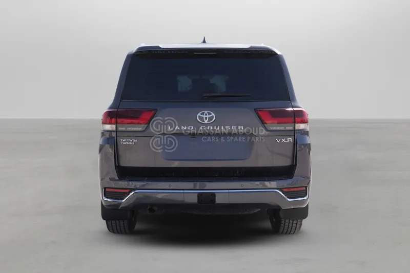 Toyota Land Cruiser 300 4x4 - SUV: picture 4 Toyota Land Cruiser 300 4x4 - SUV: picture 4
