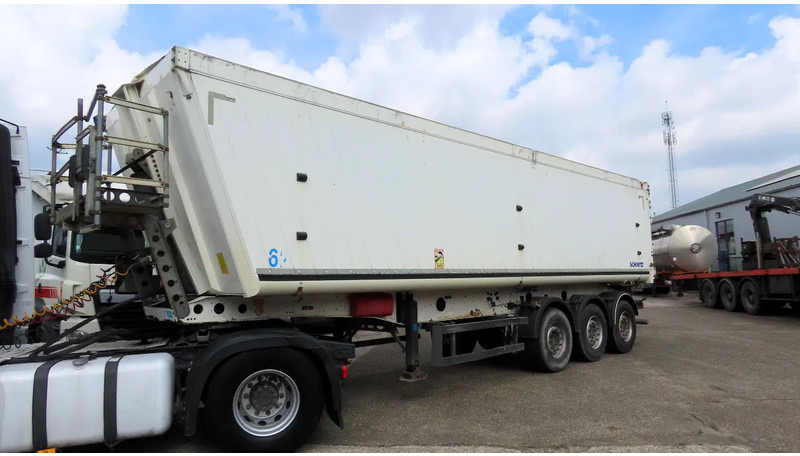 Schmitz Cargobull 50m3, 6510kg, Liftaxel - Tipper semi-trailer: picture 2 Schmitz Cargobull 50m3, 6510kg, Liftaxel - Tipper semi-trailer: picture 2