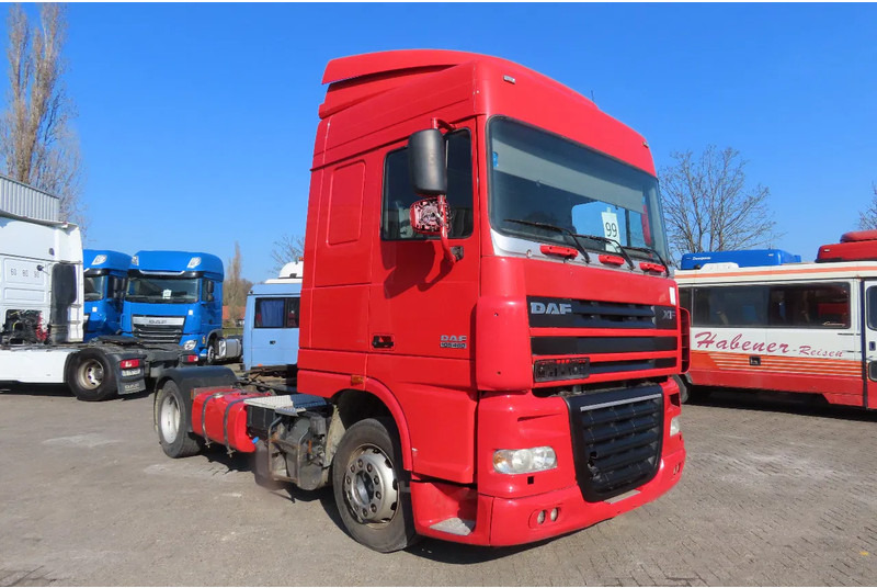 DAF XF 105.460 Euro5 evv, 2 beds, 2 tanks - Tractor unit: picture 2 DAF XF 105.460 Euro5 evv, 2 beds, 2 tanks - Tractor unit: picture 2