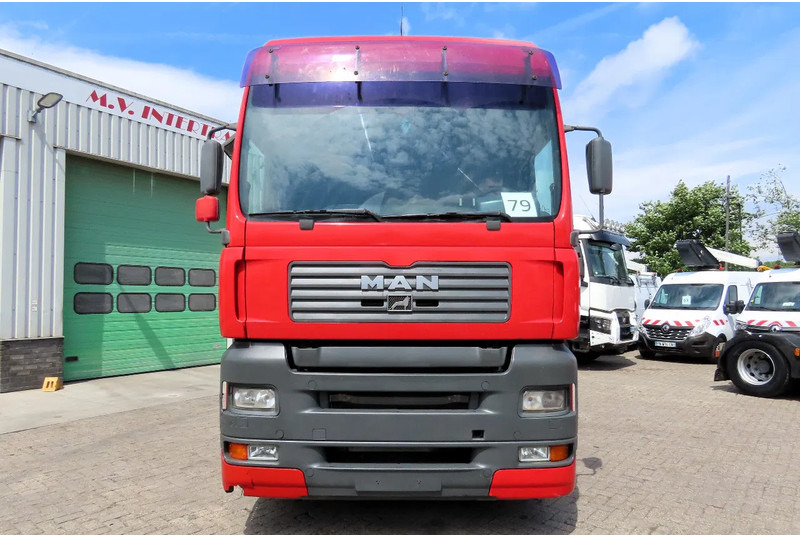 MAN TGA 18.410 Manual gearbox, Manual pomp, PTO, HYDRAULIC - Tractor unit: picture 2 MAN TGA 18.410 Manual gearbox, Manual pomp, PTO, HYDRAULIC - Tractor unit: picture 2