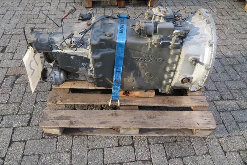 Volvo F 12 - Gearbox: picture 4 Volvo F 12 - Gearbox: picture 4