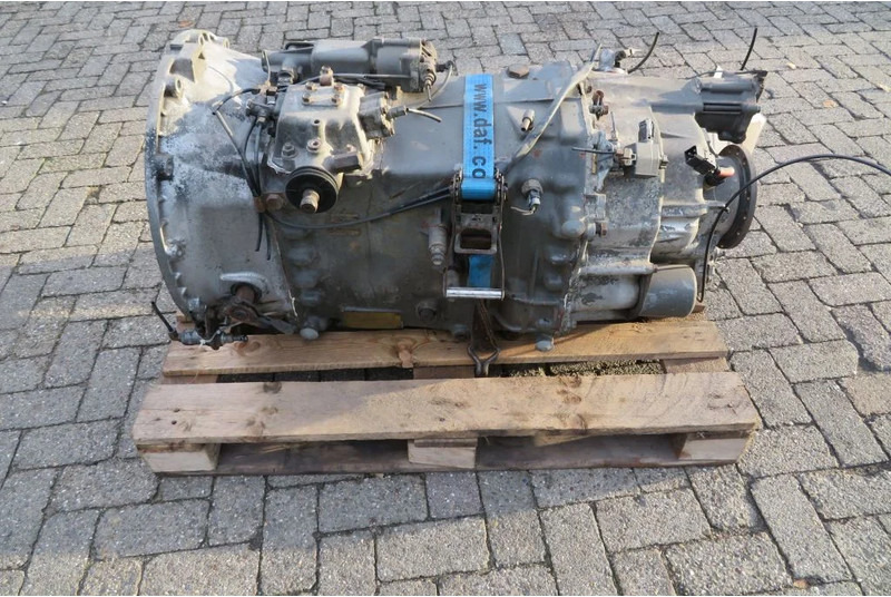 Volvo F 12 - Gearbox: picture 1 Volvo F 12 - Gearbox: picture 1