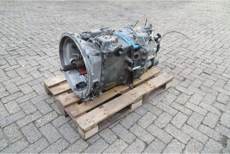 Volvo F 12 - Gearbox: picture 3 Volvo F 12 - Gearbox: picture 3