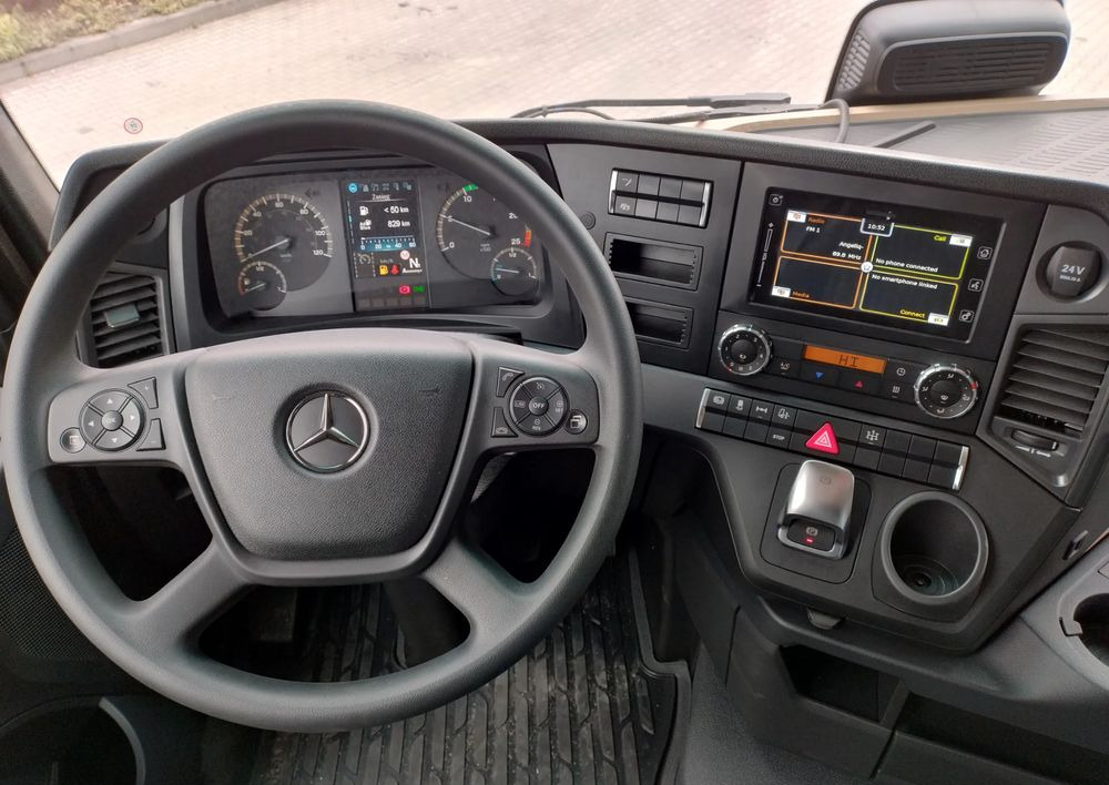 Mercedes-Benz Actros - Tractor unit: picture 5 Mercedes-Benz Actros - Tractor unit: picture 5