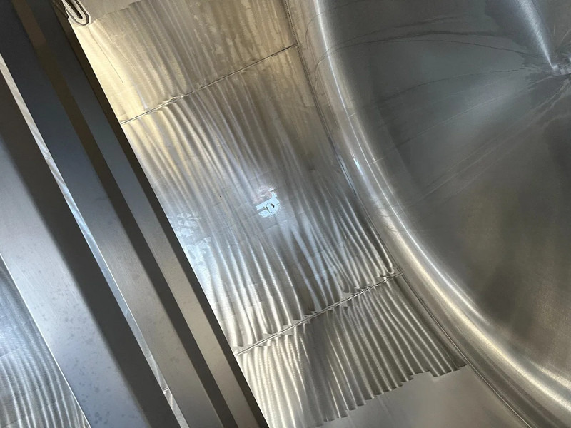 Storage tank for transportation of chemicals CIMC 20FT ISO, 25.090L / 1-COMP / 3 BAFFELS / T12 / 4 manholes / ADR valid until 02/2027: picture 20 Storage tank for transportation of chemicals CIMC 20FT ISO, 25.090L / 1-COMP / 3 BAFFELS / T12 / 4 manholes / ADR valid until 02/2027: picture 20