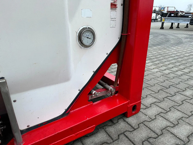 Storage tank for transportation of fuel SINGAMAS 20FT ISO, 26.000L/1-COMP/3 BAFFELS/3 manholes, 5Y inspection: 06/2027: picture 9