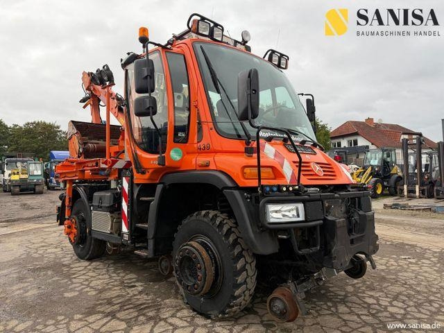 Unimog U400/ Zweiwege/ Rail/ Gleis/Mulag - Municipal/ Special vehicle: picture 2 Unimog U400/ Zweiwege/ Rail/ Gleis/Mulag - Municipal/ Special vehicle: picture 2