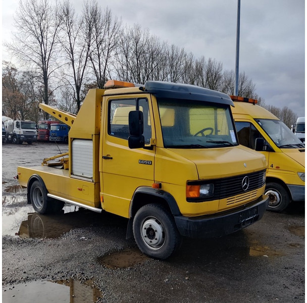 Mercedes-Benz 609 - Autotransporter truck: picture 3 Mercedes-Benz 609 - Autotransporter truck: picture 3