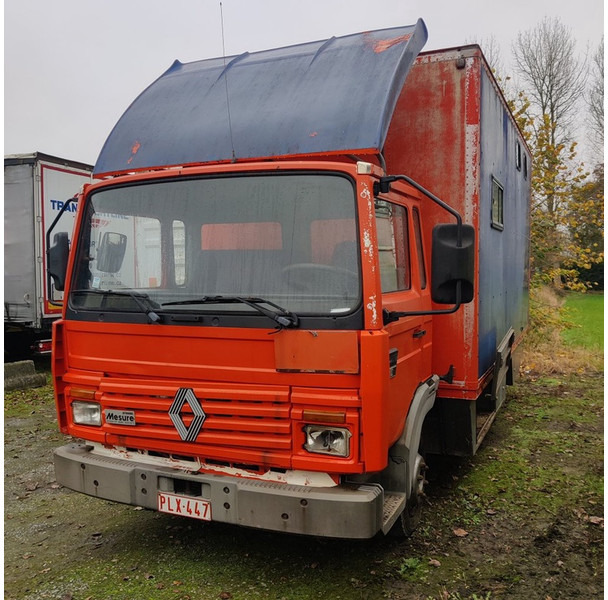 Renault S-110-midliner - Livestock truck: picture 1 Renault S-110-midliner - Livestock truck: picture 1