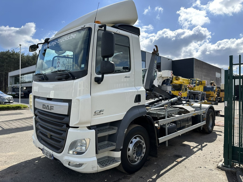 DAF CF 460 4x2 19T MARREL ABROLLKIPPER HAKEN - 5.10M + 1.30M Ausziehbarer Stoßstange - EURO 6 - 13L ENGINE - ZF AUTO - Hook lift truck: picture 3 DAF CF 460 4x2 19T MARREL ABROLLKIPPER HAKEN - 5.10M + 1.30M Ausziehbarer Stoßstange - EURO 6 - 13L ENGINE - ZF AUTO - Hook lift truck: picture 3