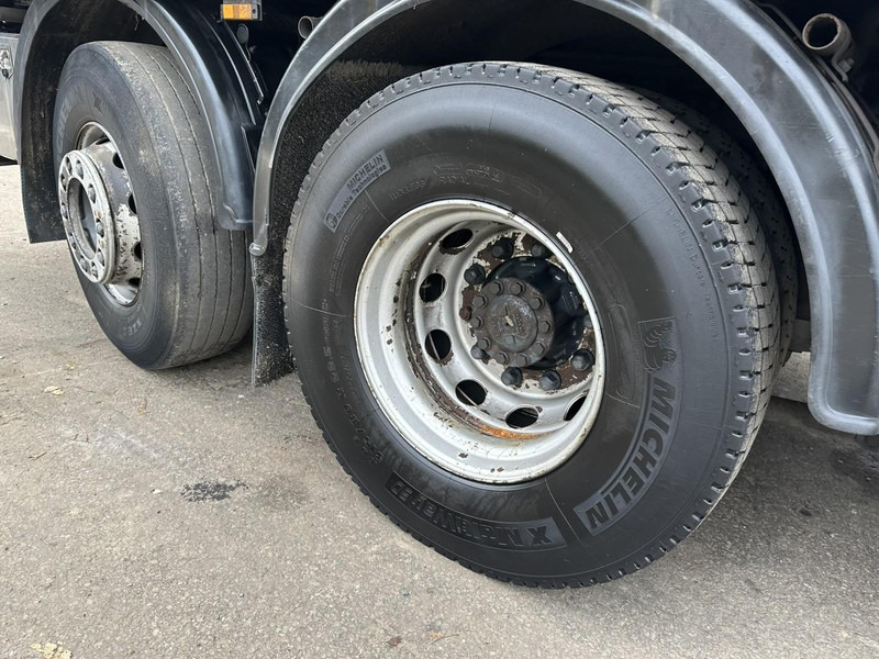 Dropside/ Flatbed truck DAF CF 85.360 8x2 (no crane!) - MANUAL GEARBOX ZF - EURO 5 - BE TRUCK: picture 10 Dropside/ Flatbed truck DAF CF 85.360 8x2 (no crane!) - MANUAL GEARBOX ZF - EURO 5 - BE TRUCK: picture 10