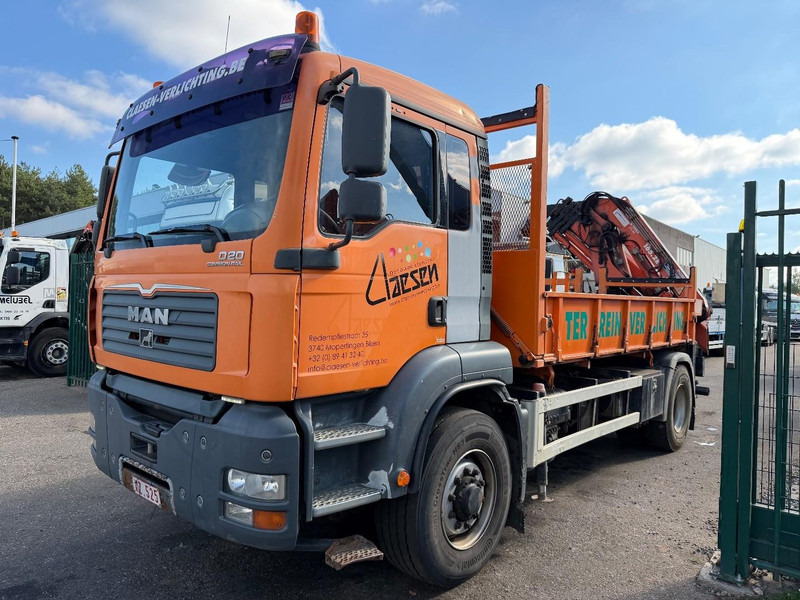 MAN TGA 18.310 4x4 Hydro-drive 2-SEITEN KIPPER + KRAN ATLAS 165 (4x) + RADIO - BE truck - Tipper, Crane truck: picture 3 MAN TGA 18.310 4x4 Hydro-drive 2-SEITEN KIPPER + KRAN ATLAS 165 (4x) + RADIO - BE truck - Tipper, Crane truck: picture 3