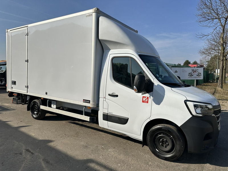 Renault MASTER 2.3 - 163HP - RED EDITION BAKWAGEN + LAADKLEP - 4m30 x 2m20 x 2m20 - CAMERA - NAVI - PACK COMFORT - BELG - Box van: picture 1 Renault MASTER 2.3 - 163HP - RED EDITION BAKWAGEN + LAADKLEP - 4m30 x 2m20 x 2m20 - CAMERA - NAVI - PACK COMFORT - BELG - Box van: picture 1