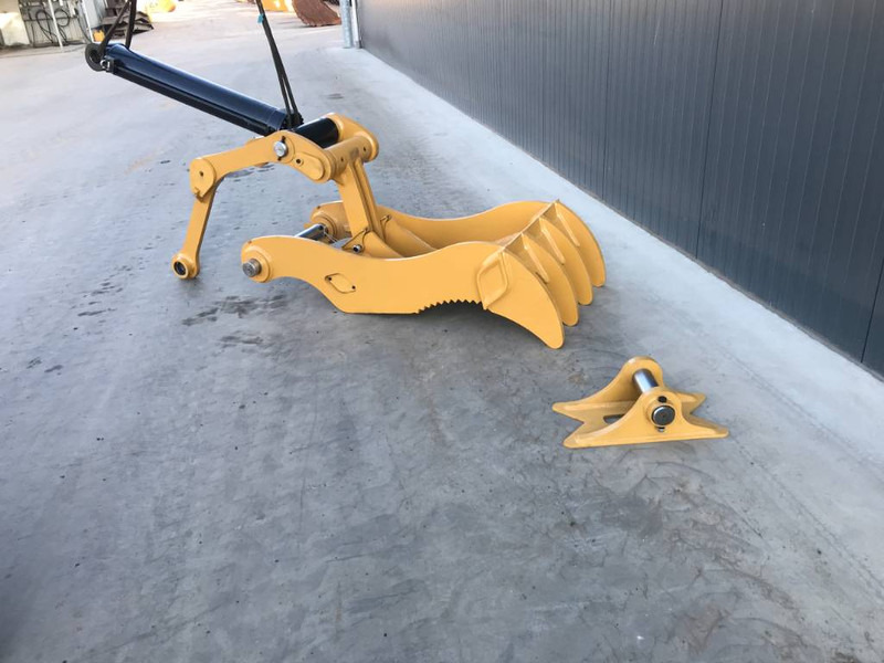 Cat 320D / 320E / 323D / 323E Grab - Attachment for Construction machinery: picture 2 Cat 320D / 320E / 323D / 323E Grab - Attachment for Construction machinery: picture 2