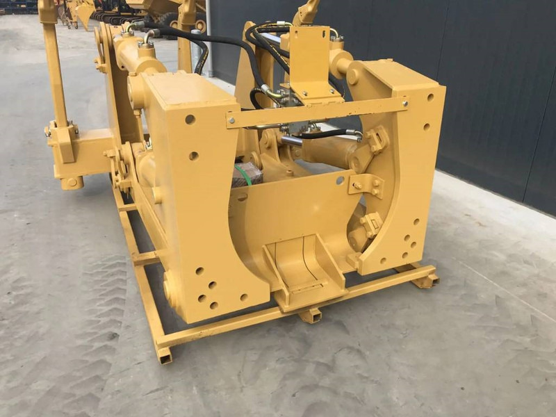 Cat D7R - Attachment for Construction machinery: picture 4 Cat D7R - Attachment for Construction machinery: picture 4