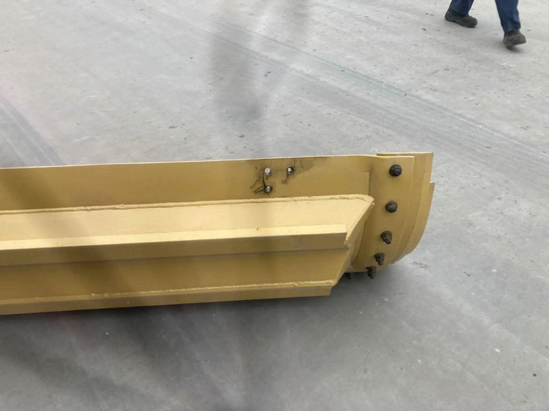 Cat 160M Moldboard - Blade for Construction machinery: picture 3 Cat 160M Moldboard - Blade for Construction machinery: picture 3