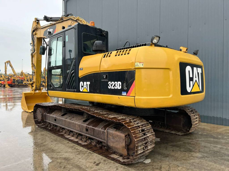 Cat 323D L - Crawler excavator: picture 2 Cat 323D L - Crawler excavator: picture 2
