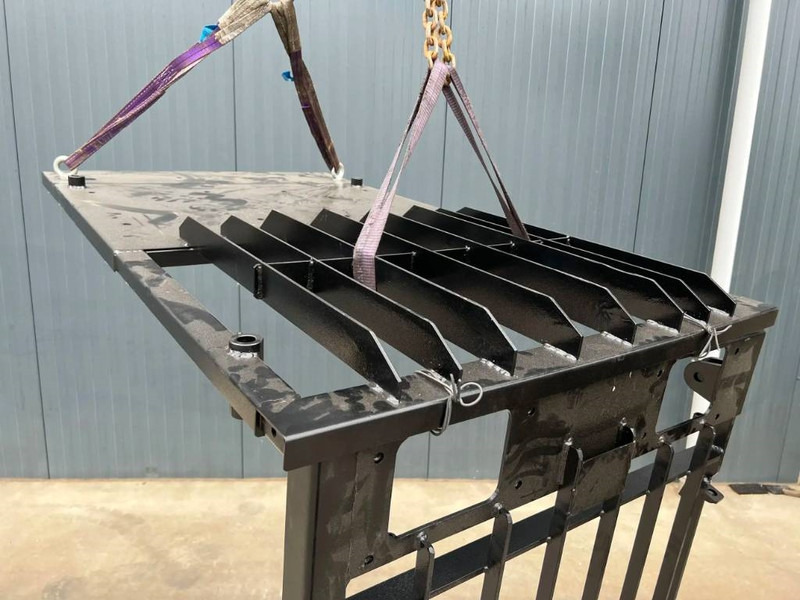 Cat 325D Guard - Cab and interior for Construction machinery: picture 2 Cat 325D Guard - Cab and interior for Construction machinery: picture 2