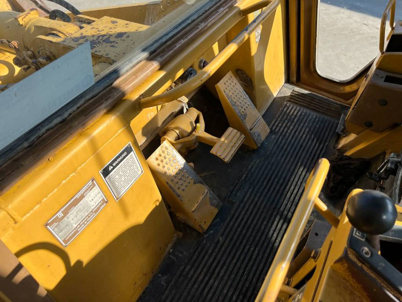 Crawler loader Cat 953 - Ripper: picture 16