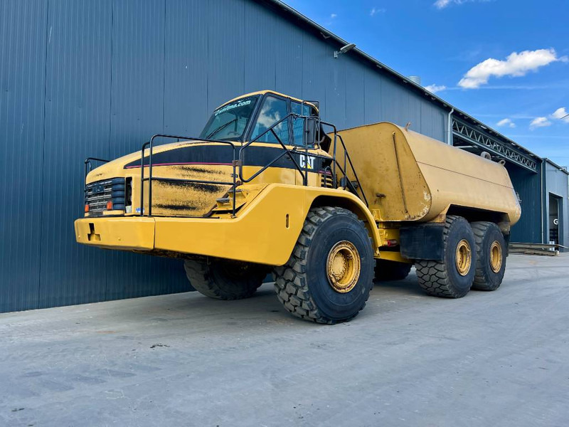 Cat 740 Water Truck - Construction machinery: picture 3 Cat 740 Water Truck - Construction machinery: picture 3