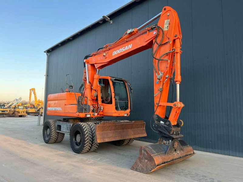Doosan DX170W - Wheel excavator: picture 2 Doosan DX170W - Wheel excavator: picture 2