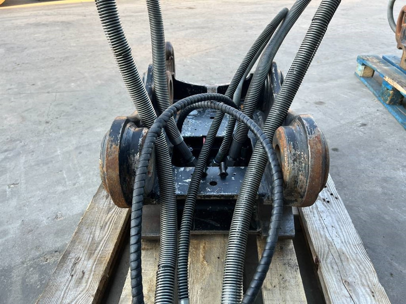 OilQuick OQ65 - M314F / M316F / M318F - Quick coupler for Construction machinery: picture 5 OilQuick OQ65 - M314F / M316F / M318F - Quick coupler for Construction machinery: picture 5