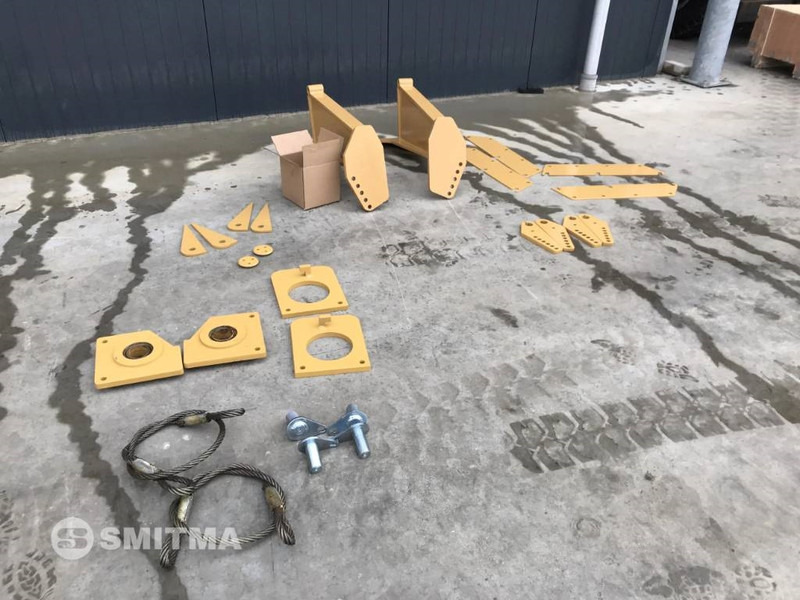 Volvo A25E - Tail lift for Construction machinery: picture 4 Volvo A25E - Tail lift for Construction machinery: picture 4