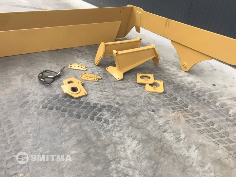 Volvo A40D - Tail lift for Construction machinery: picture 5 Volvo A40D - Tail lift for Construction machinery: picture 5