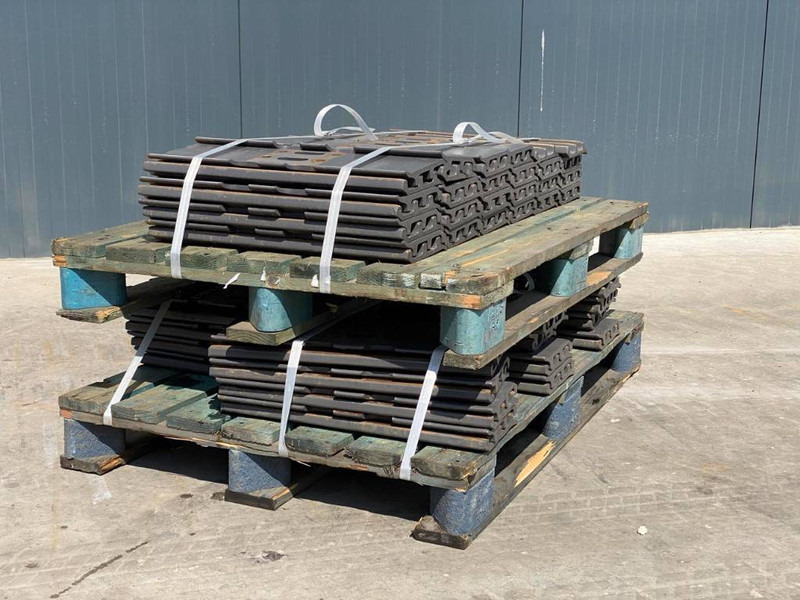 Volvo EC140 Shoes - Frame/ Chassis for Construction machinery: picture 1 Volvo EC140 Shoes - Frame/ Chassis for Construction machinery: picture 1