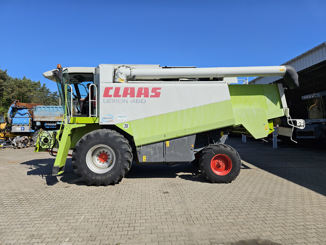 Claas Lexion 480 - Combine harvester: picture 1 Claas Lexion 480 - Combine harvester: picture 1