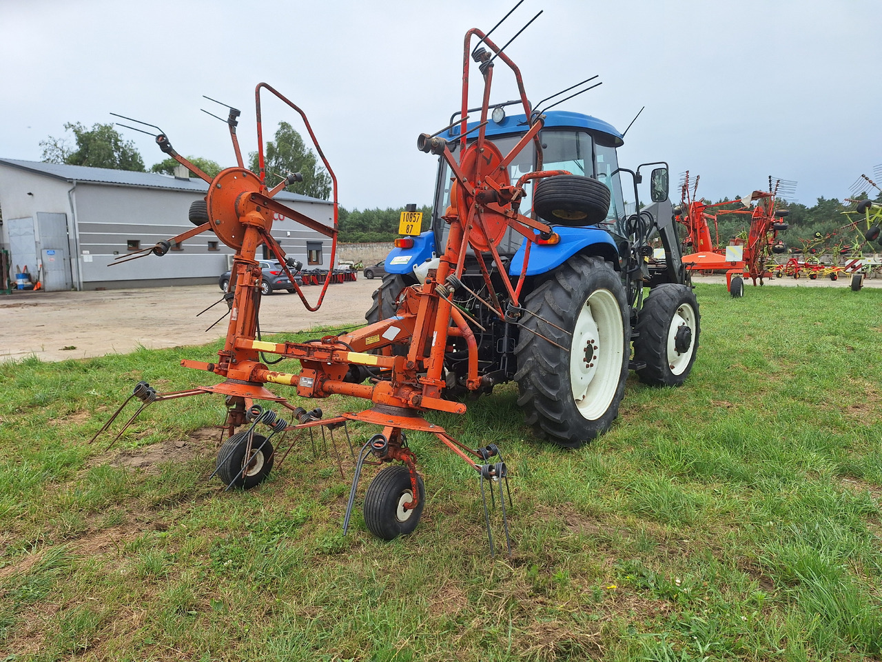 KUHN GF5000MH - Tedder/ Rake: picture 1 KUHN GF5000MH - Tedder/ Rake: picture 1