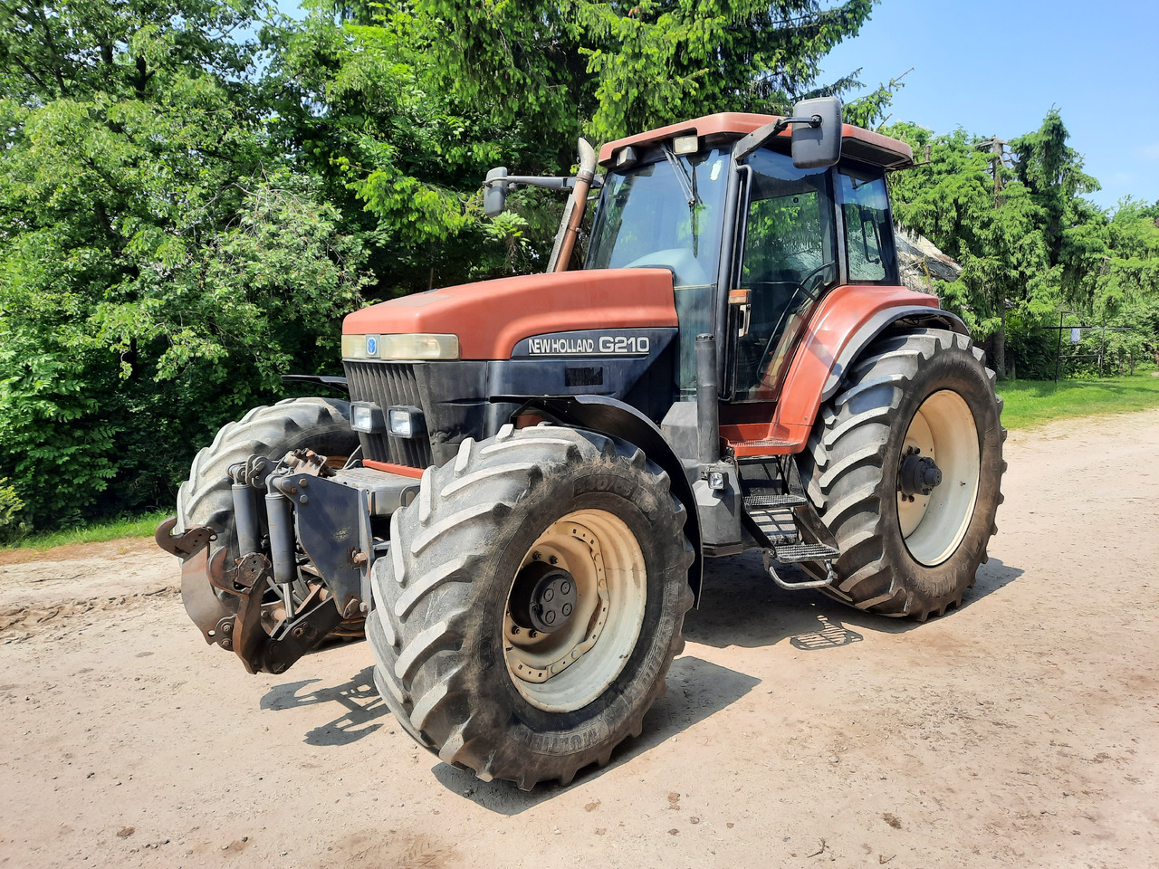 NEW HOLLAND G210 - Farm tractor: picture 1 NEW HOLLAND G210 - Farm tractor: picture 1